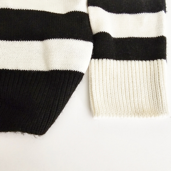 Collusion Women’s sweater black and white striped crew neck size 4/Small crop - Picture 3 of 6